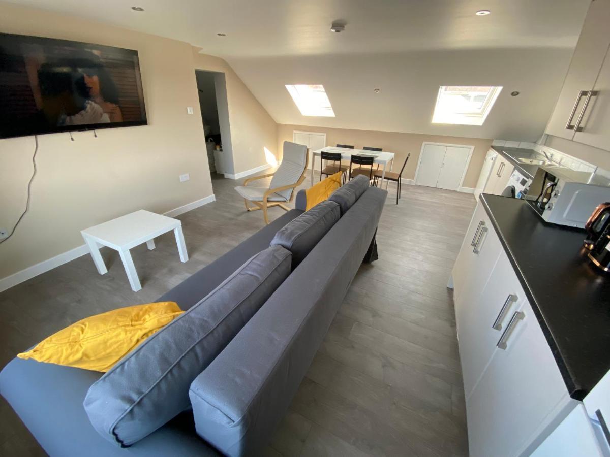 Stunning 1 Bedroom Flat In Wood Appartement Londres